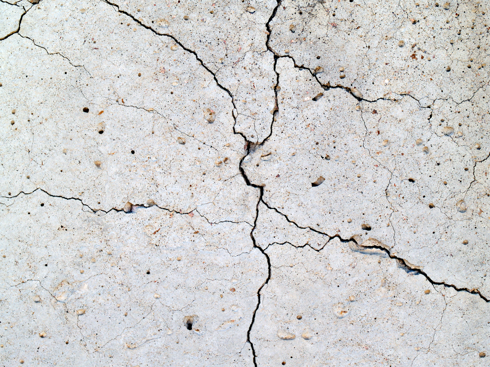 cracks in roughcast types